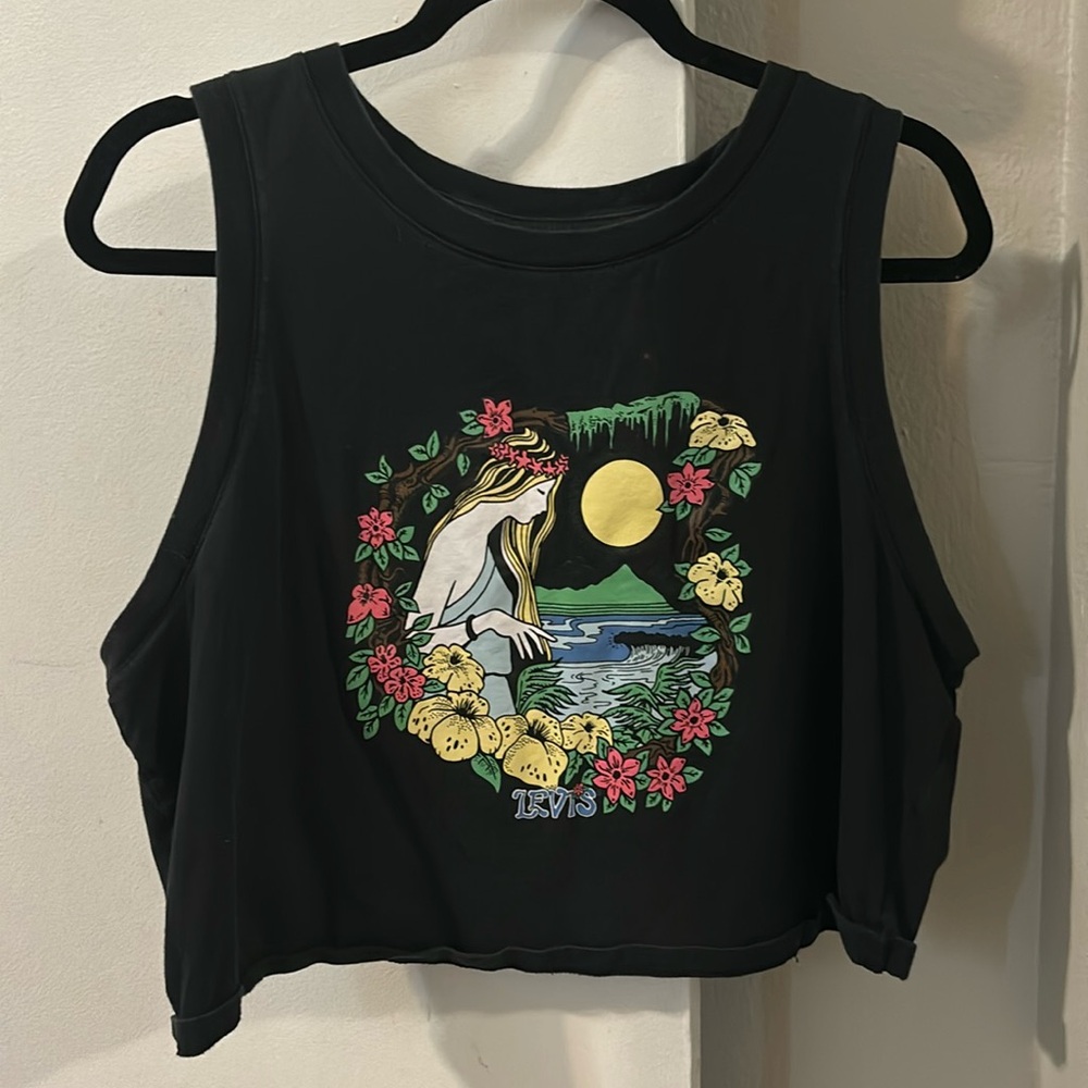 Crop tank